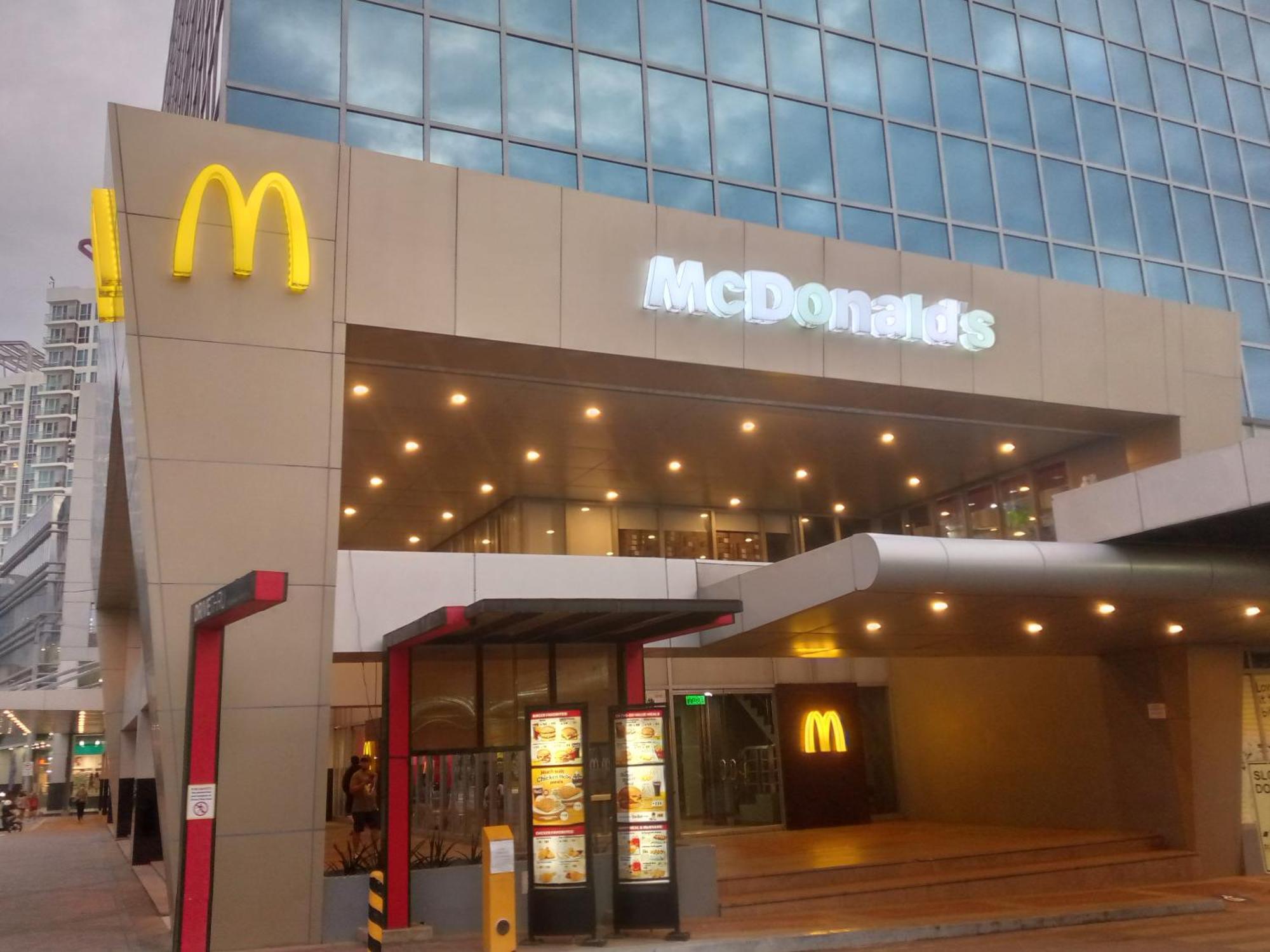 Mactan Newtown 8 Boulevard Deluxe Punta Engaño Eksteriør bilde
