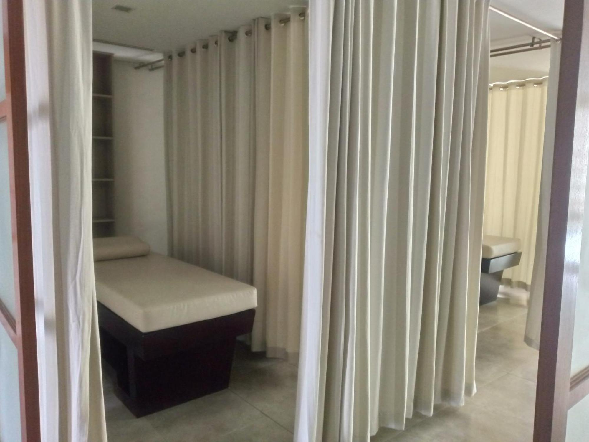 Mactan Newtown 8 Boulevard Deluxe Punta Engaño Eksteriør bilde