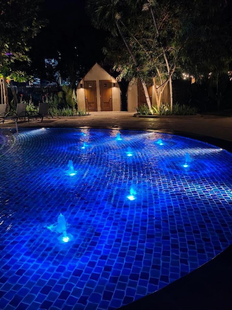 Mactan Newtown 8 Boulevard Deluxe Punta Engaño Eksteriør bilde